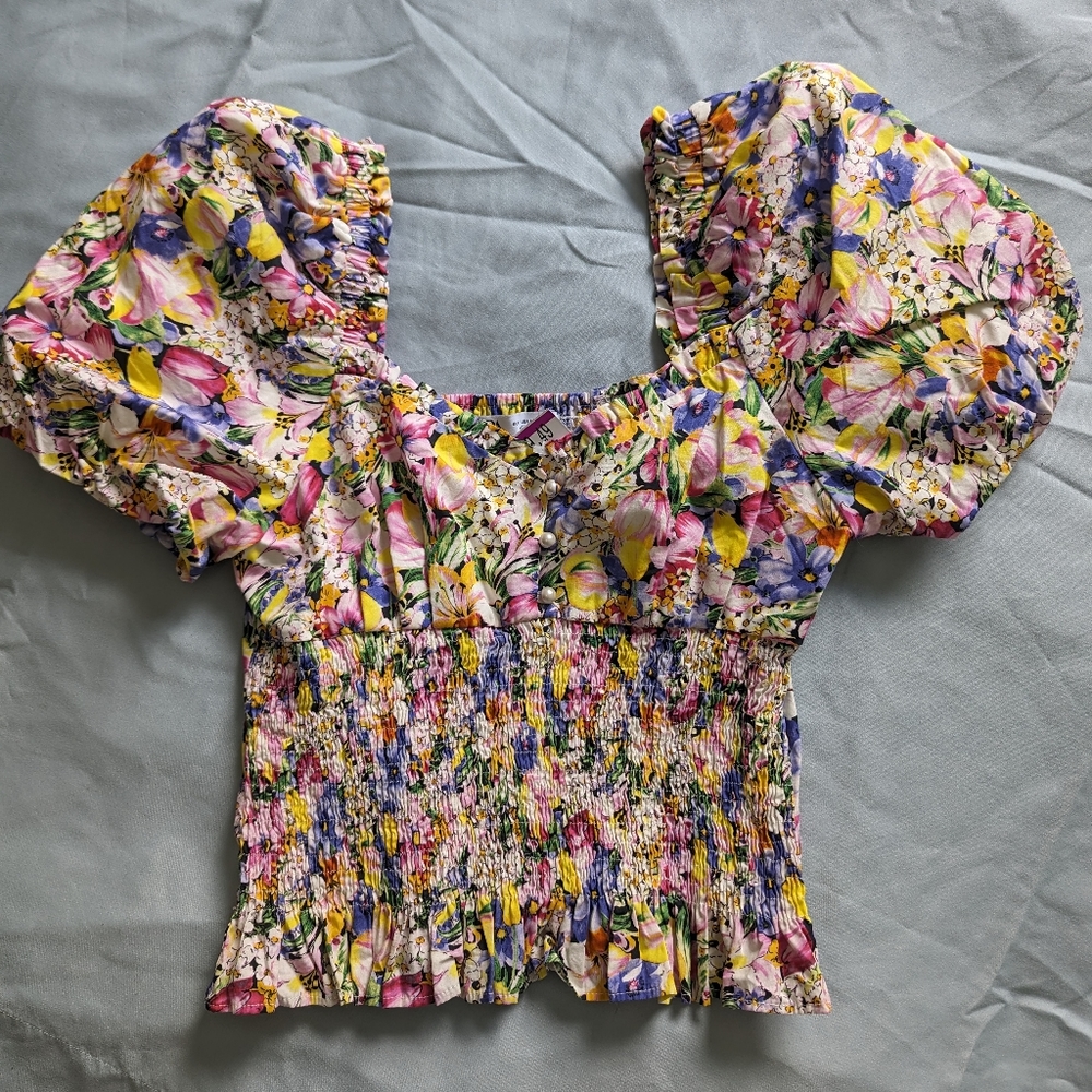 Puffy short sleeved flower print spring Zara top